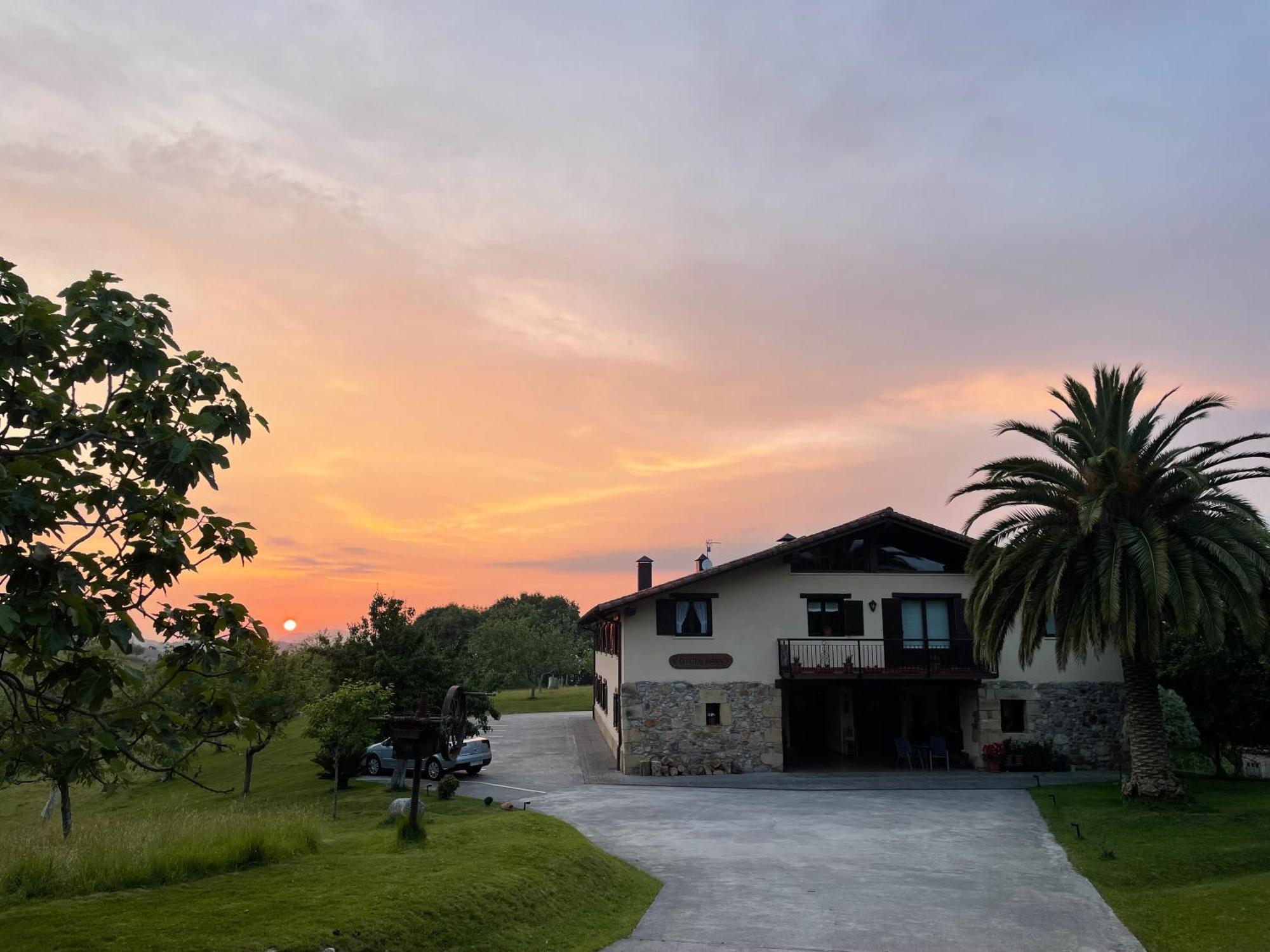 Agroturismo Erretegi Haundi โอยาร์ทชุน ภายนอก รูปภาพ